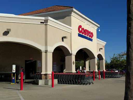Warehouse store «Costco Wholesale», reviews and photos, 10088 Gulf Center Dr, Fort Myers, FL 33913, USA