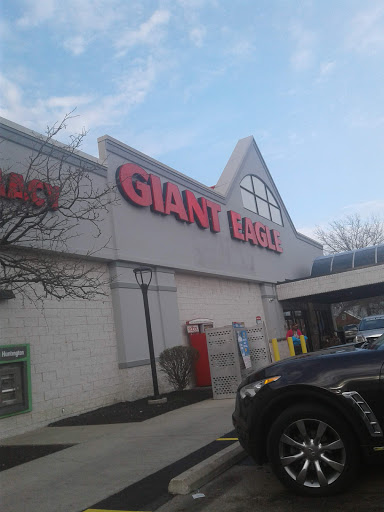 Supermarket «Giant Eagle Supermarket», reviews and photos, 4401 Mayfield Rd, South Euclid, OH 44121, USA
