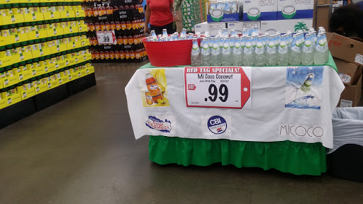 Grocery Store «Superior Grocers», reviews and photos, 9801 Laurel Canyon Blvd, Pacoima, CA 91331, USA