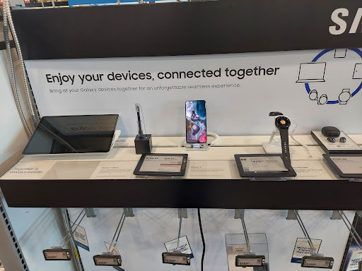 Electronics Store «Best Buy», reviews and photos, 445 Howe Ave, Cuyahoga Falls, OH 44221, USA