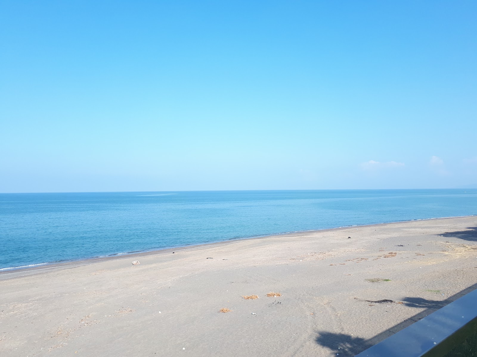Foto av Kemos Aile Plaji med lång rak strand