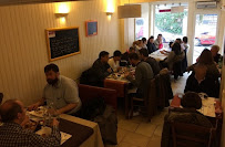 Atmosphère du Restaurant Resto V à La Garenne-Colombes - n°6