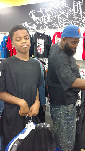 Clothing Store «Citi Trends», reviews and photos, 2525 E Hillsborough Ave #181, Tampa, FL 33610, USA