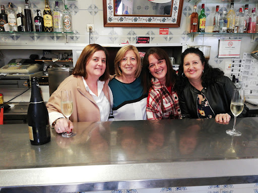 Café Bar Lucy - P.º de los Tilos, 42, 29006 Málaga