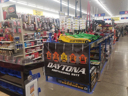 Hardware Store «Harbor Freight Tools», reviews and photos, 6272 Pearl Rd, Parma Heights, OH 44130, USA