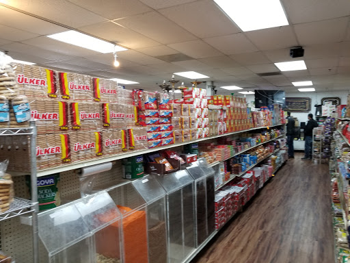 Grocery Store «Mediterranean Oasis Mart», reviews and photos, 357 E Bailey Rd, Naperville, IL 60477, USA