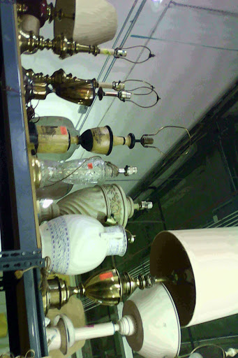 Thrift Store «Sun Thrift Store», reviews and photos, 8800 Foothill Blvd, Sunland-Tujunga, CA 91040, USA