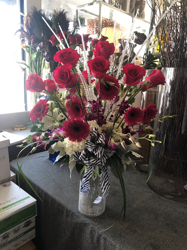 Florist «Plants and Answers Florist», reviews and photos, 700 W Market St, Greensboro, NC 27401, USA