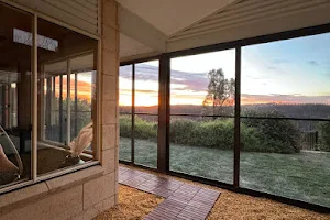 Nunyara Retreat - A Lithgow Seven Valleys Luxury Accommodation image