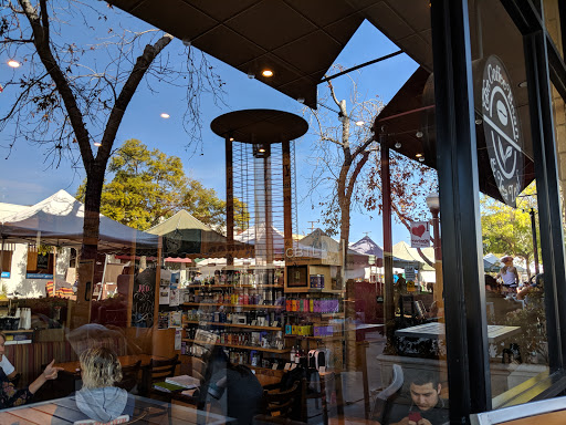 The Coffee Bean & Tea Leaf image