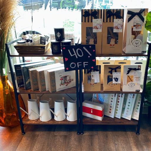 Florist «Crescent Floral & Gifts», reviews and photos, 2140 Wealthy St SE, Grand Rapids, MI 49506, USA