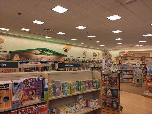 Book Store «Barnes & Noble», reviews and photos, 1245 NY-300, Newburgh, NY 12550, USA