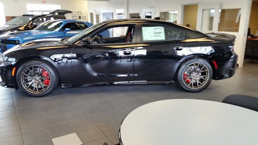 Car Dealer «Falls Chrysler Jeep Dodge», reviews and photos, 4100 State Rd, Cuyahoga Falls, OH 44223, USA