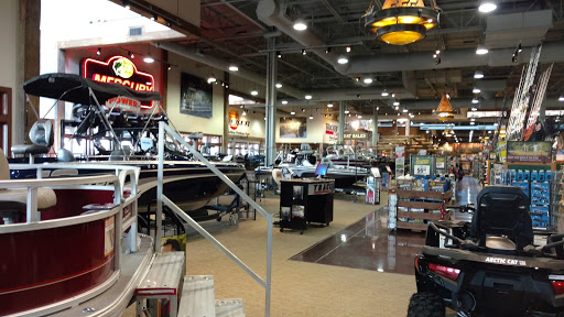 Sporting Goods Store «Bass Pro Shops», reviews and photos, 4500 Baldwin Rd, Auburn Hills, MI 48326, USA