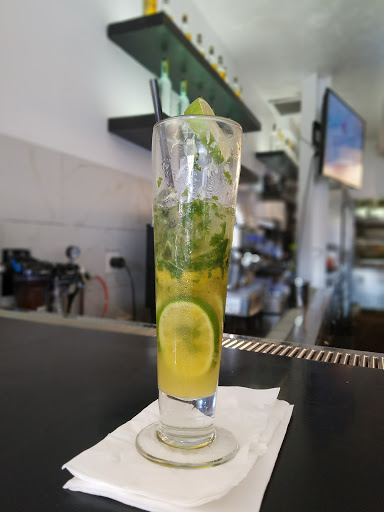 Coffee Shop «Pequeno Coffee Shop», reviews and photos, 8610 Roosevelt Ave #4, Jackson Heights, NY 11372, USA