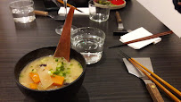Soupe miso du Restaurant d'omelettes japonaises (okonomiyaki) OKOMUSU à Paris - n°4