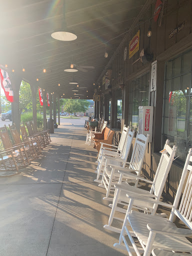 American Restaurant «Cracker Barrel Old Country Store», reviews and photos, 275 Brenton Way, Shepherdsville, KY 40165, USA