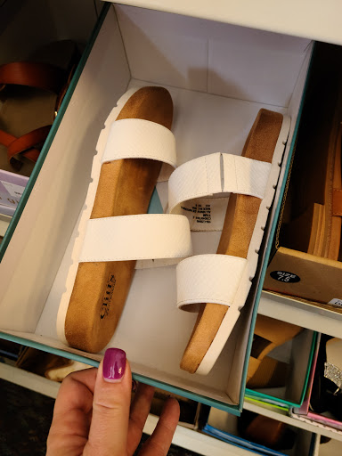 Shoe Store «Shoe Carnival», reviews and photos, 11772 W 95th St, Overland Park, KS 66214, USA