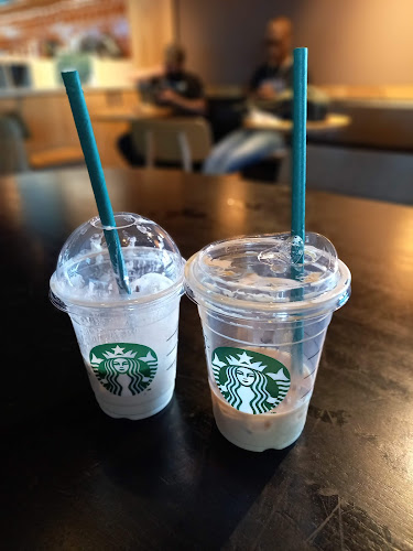 Beoordelingen van Starbucks in Nijvel - Koffiebar