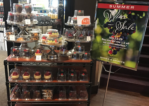 Grocery Store «Lunds & Byerlys Chanhassen», reviews and photos, 800 W 78th St, Chanhassen, MN 55317, USA