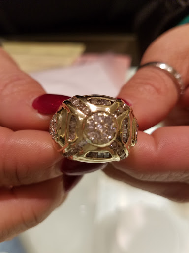 Jewelry Store «Jared The Galleria of Jewelry», reviews and photos, 914 Rivergate Pkwy, Goodlettsville, TN 37072, USA