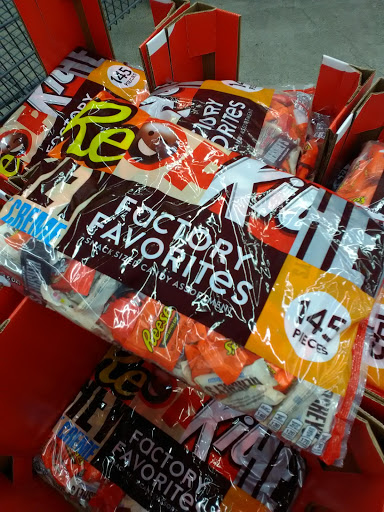 Grocery Store «Grocery Outlet Bargain Market», reviews and photos, 4249 Maine Ave, Baldwin Park, CA 91706, USA