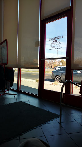 Tire Shop «Discount Tire Store - Murray, UT», reviews and photos, 120 E 4500 S, Murray, UT 84107, USA