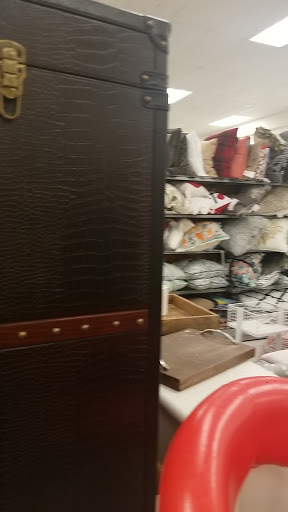 Department Store «T.J. Maxx», reviews and photos, 865 Bridgeport Ave, Shelton, CT 06484, USA