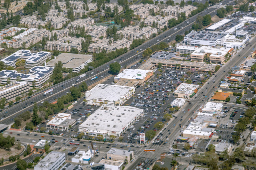 Shopping Mall «Gateway Plaza», reviews and photos, 21929 Ventura Blvd, Los Angeles, CA 91364, USA