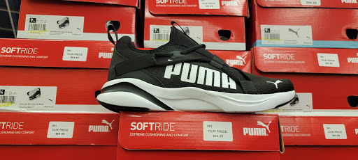 Shoe Store «Shoe Carnival», reviews and photos, 2105 N Prospect Ave, Champaign, IL 61822, USA