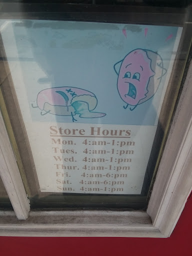 Dessert Shop «Honey Creme Donut Shop», reviews and photos, 514 Vincennes St, New Albany, IN 47150, USA