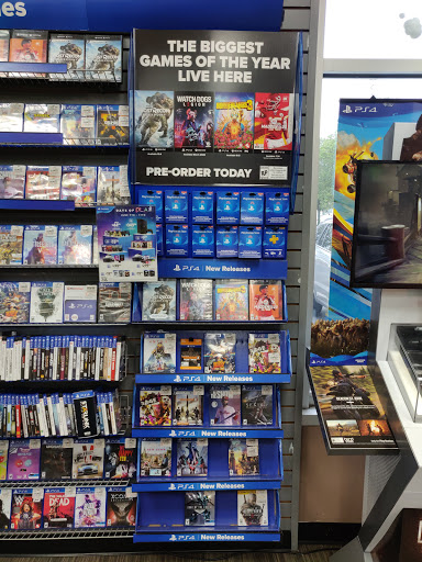 Video Game Store «GameStop», reviews and photos, 695 W Edgar Rd, Linden, NJ 07036, USA