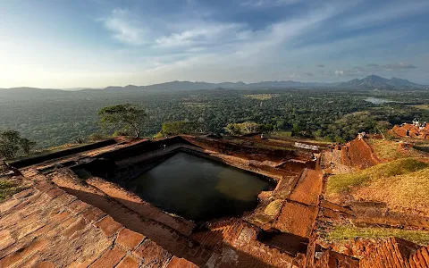 Sigiriya Lion Rock image