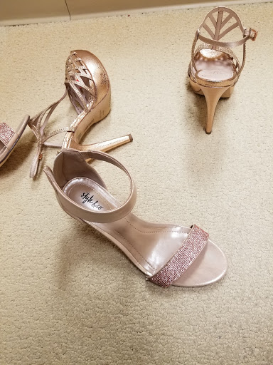 Bridal Shop «Elegant Repeats & Elegant Bridal & Formal», reviews and photos, 4700 Tama St SE, Cedar Rapids, IA 52403, USA