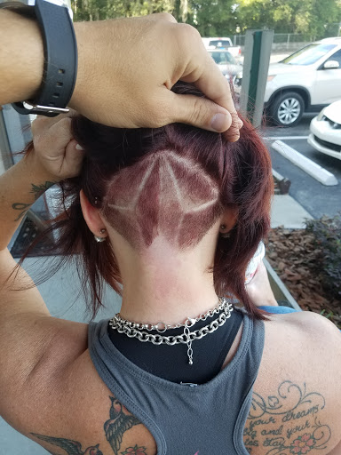 Barber Shop «Upper Cutz Hair Studio», reviews and photos, 3883 N Lecanto Hwy, Beverly Hills, FL 34465, USA