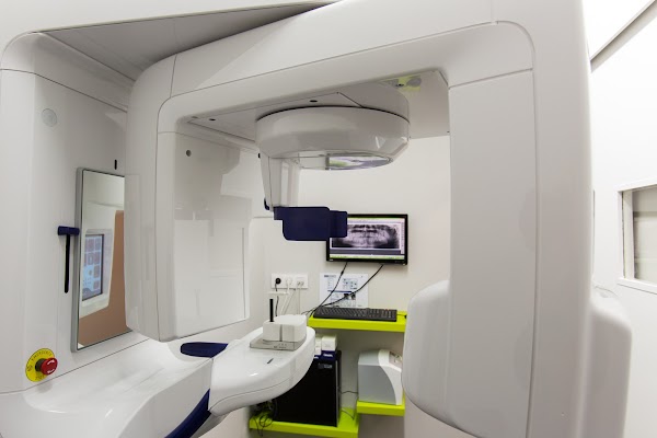 Clínica Dental Colón