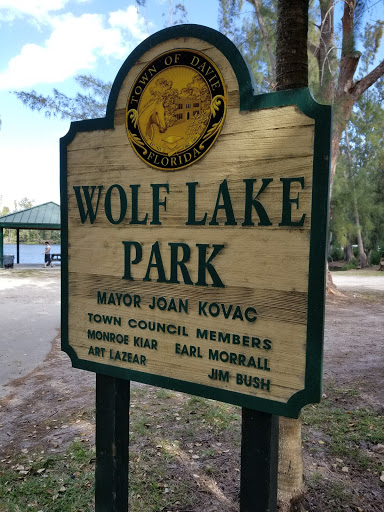 Park «Wolf Lake Park», reviews and photos, 5400 SW 76th Ave, Davie, FL 33314, USA