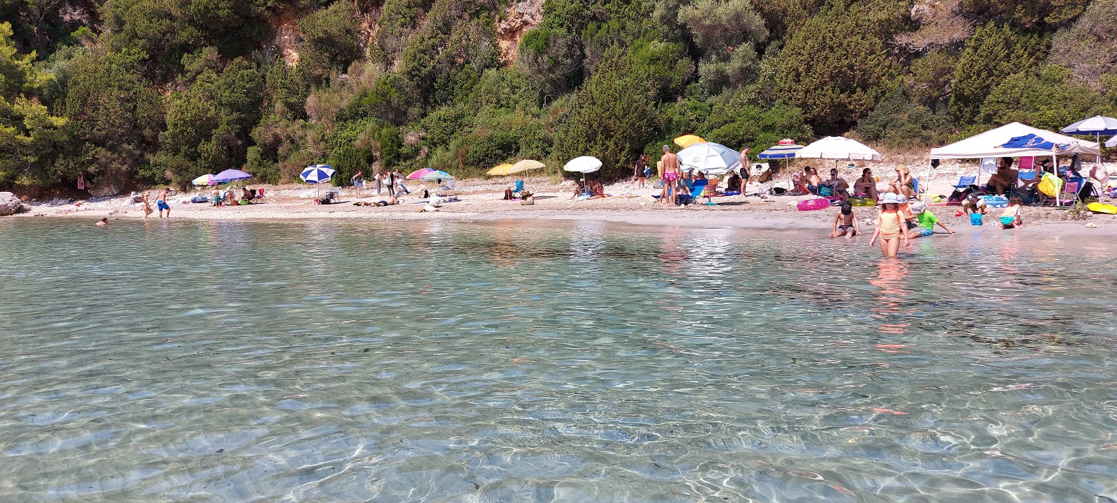 Skala beach'in fotoğrafı doğal alan içinde bulunmaktadır