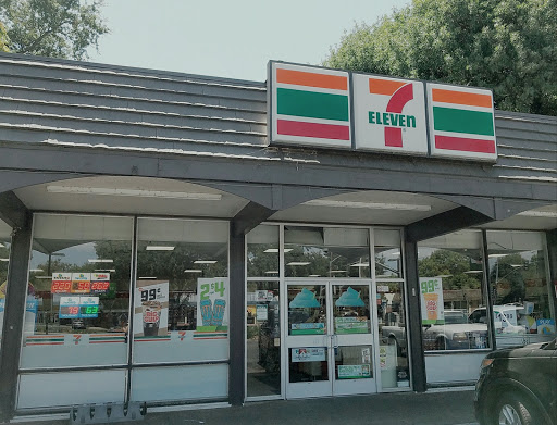 Convenience Store «7-Eleven», reviews and photos, 308 Walnut St, Chico, CA 95928, USA