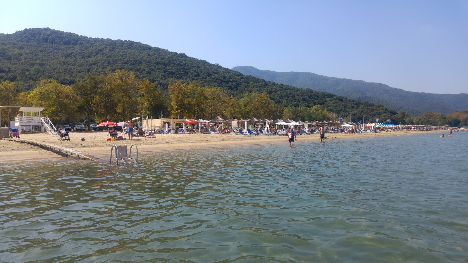Milies Beach'in fotoğrafı çok temiz temizlik seviyesi ile