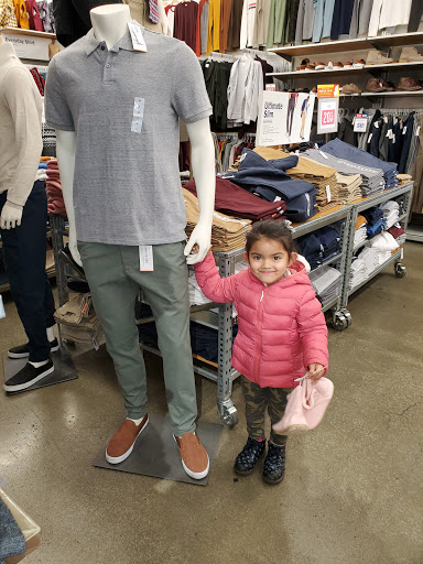 Clothing Store «Old Navy», reviews and photos, 1101 El Camino Real, Redwood City, CA 94063, USA