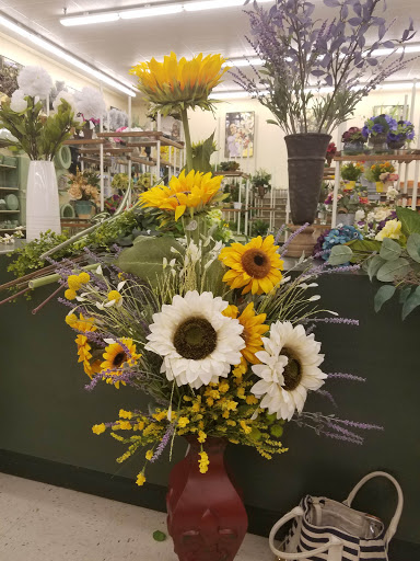 Craft Store «Hobby Lobby», reviews and photos, 210 Porters Vale Blvd, Valparaiso, IN 46383, USA