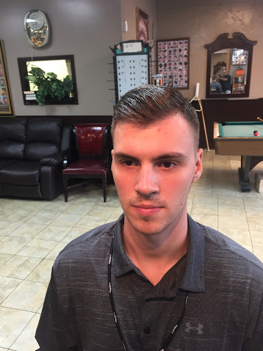 Barber Shop «Golden Star Barber Shop», reviews and photos, 3300 Nolensville Pike, Nashville, TN 37211, USA