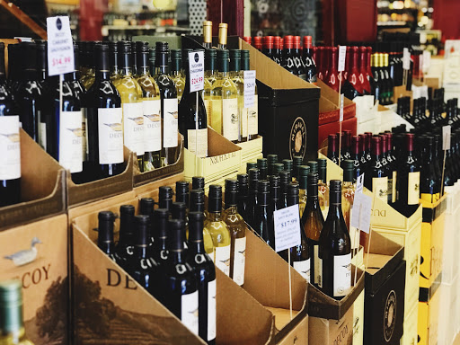 Wine Store «Palo Alto Fine Wine & Spirits», reviews and photos, 3163 Middlefield Rd, Palo Alto, CA 94306, USA