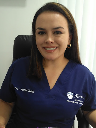 Dra. Vanessa Giraldo, Dermatóloga