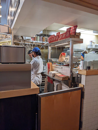 Donut Shop «Do-Rite Donuts & Chicken», reviews and photos, 233 E Erie St, Chicago, IL 60611, USA