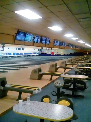 Bowling Alley «Colonial Lanes», reviews and photos, 400 Primrose Dr, Orlando, FL 32803, USA