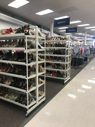 Thrift Store «Deseret Industries Thrift Store», reviews and photos, 2720 E 11th St, Los Angeles, CA 90023, USA