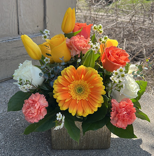 Florist «Design Works Flowers», reviews and photos, 624 N Main St, Rochester, MI 48307, USA