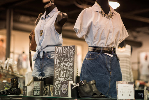 Clothing Store «Uptown Cheapskate», reviews and photos, 2100 Alamo Rd, Richardson, TX 75080, USA